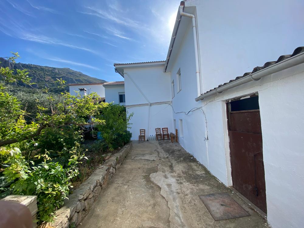  for sale semi-detached house Alfarnatejo Axarquía 17