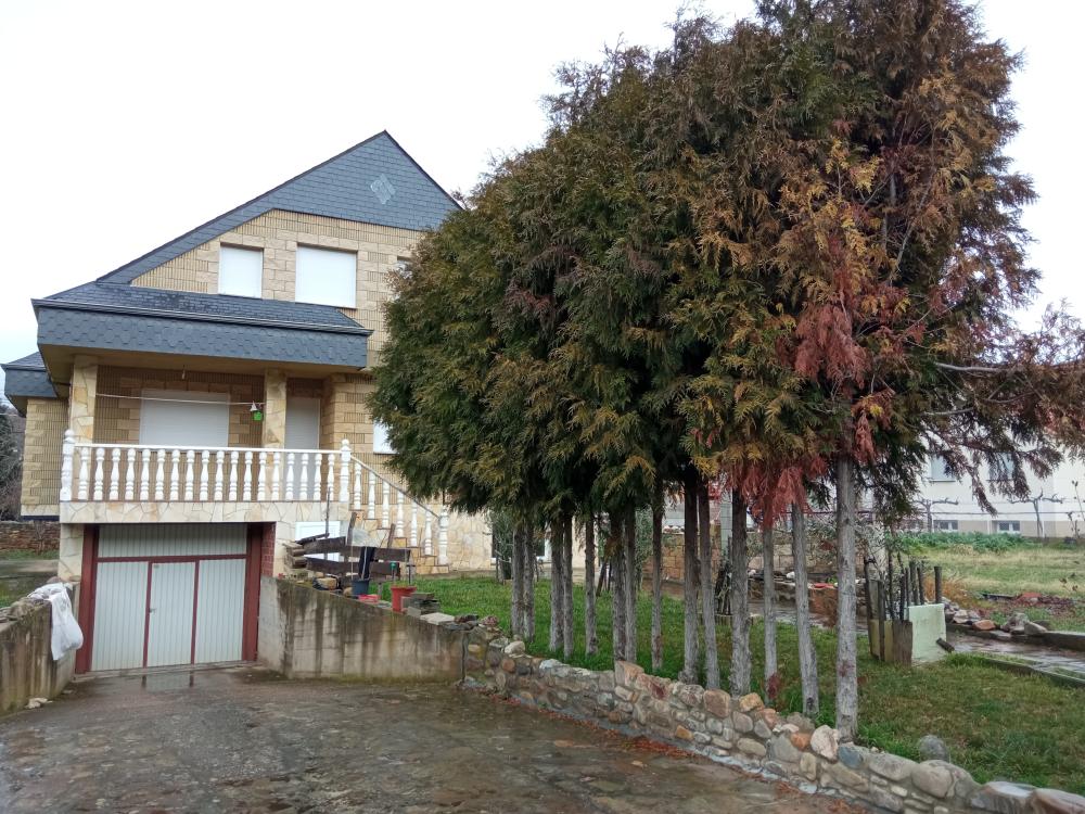  for sale villa Albares De La Ribera Bierzo (El) 4