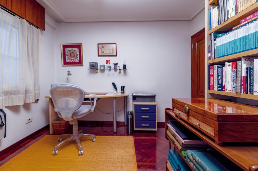  for sale apartment O Carme Vigo 45