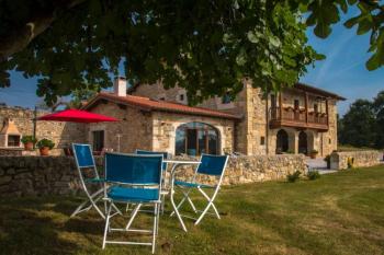 Santillana Del Mar Costa Occidental house foto 4856956