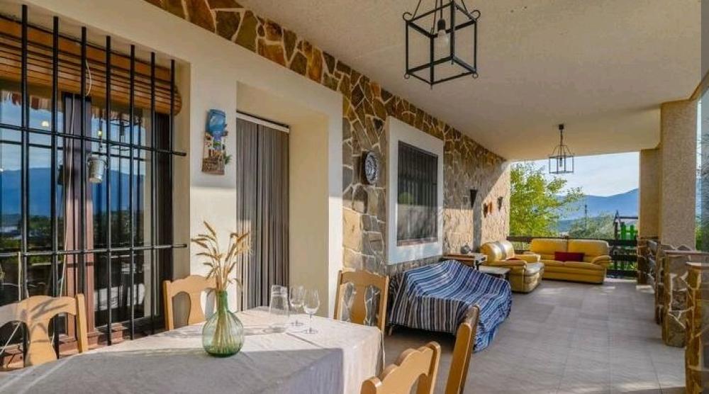  for sale villa Fuente Camacho Loja 5