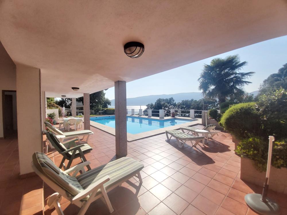  for sale villa Soutoxuste Vigo 10