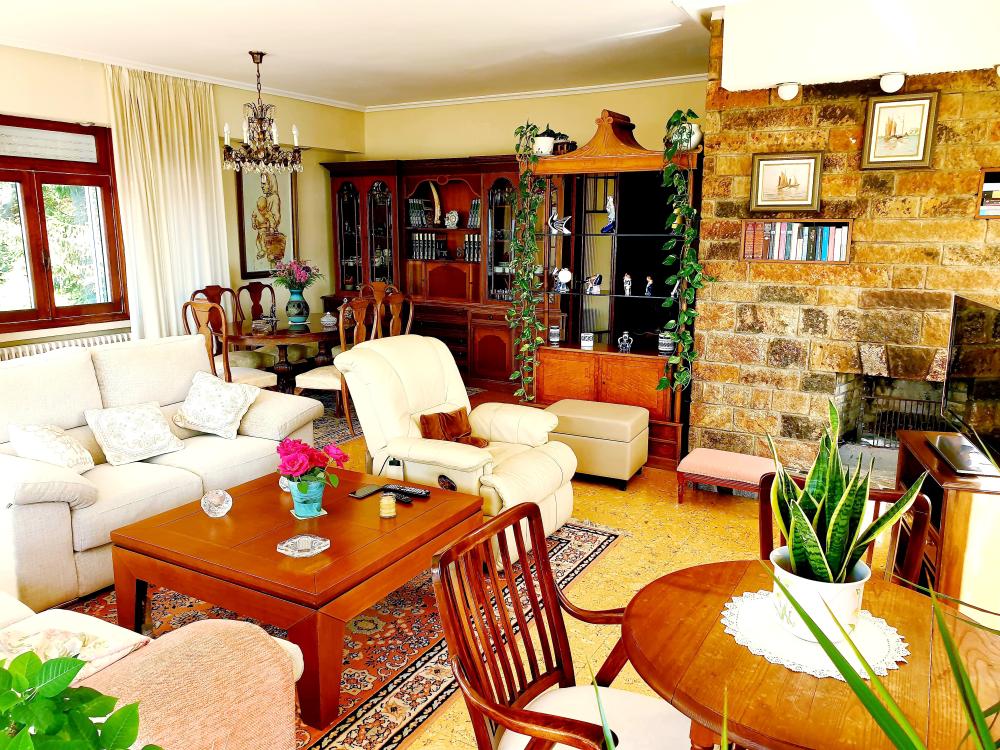  for sale villa Soutoxuste Vigo 18