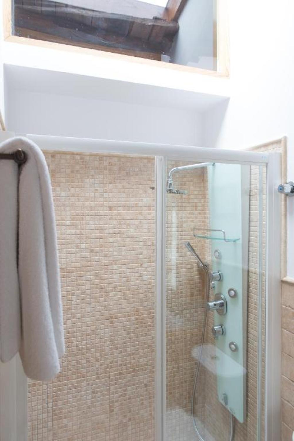  for sale hotel Monfero Eume 23