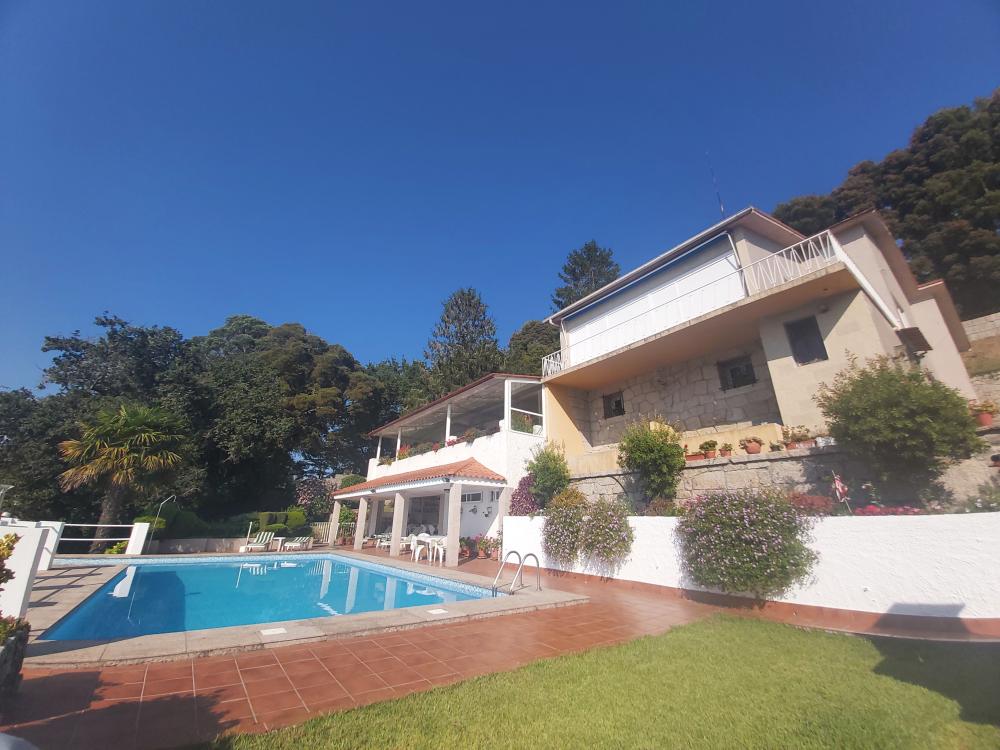  for sale villa Soutoxuste Vigo 5