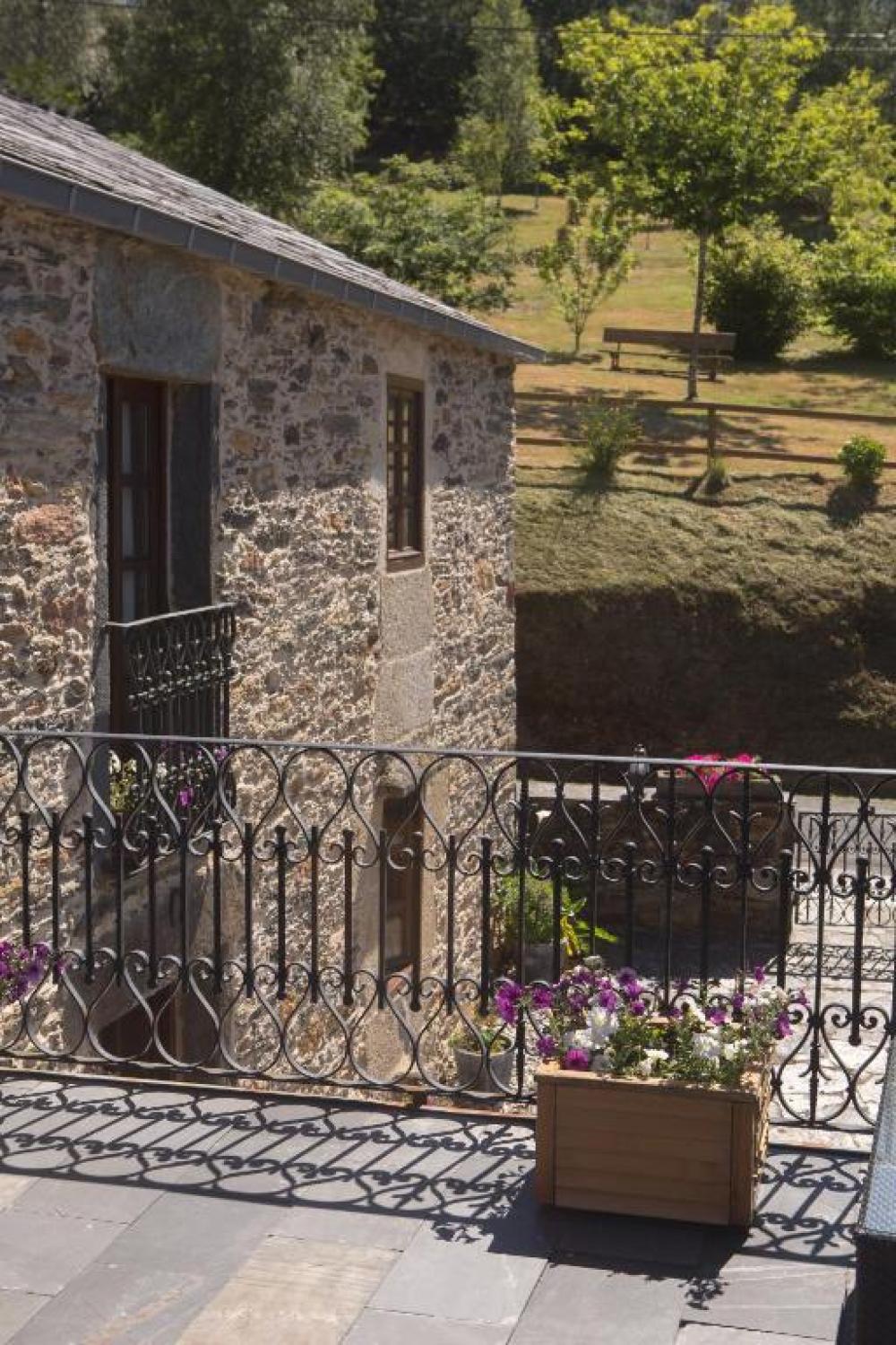  for sale hotel Monfero Eume 3