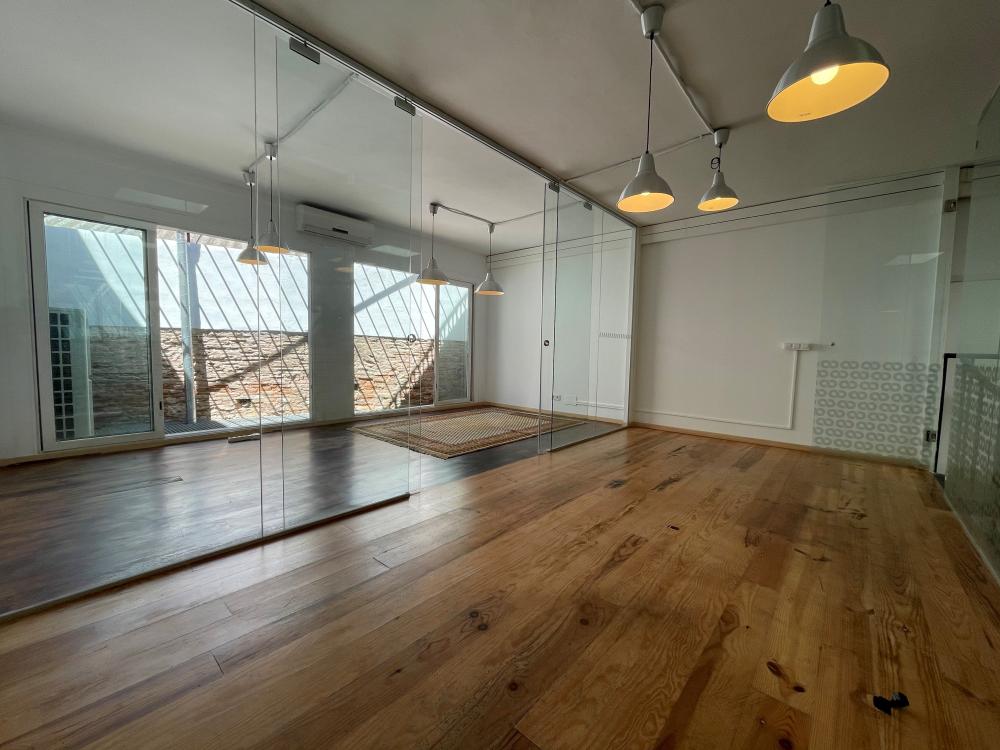  for sale ground floor Eixample-Sant Antoni Barcelonès 5