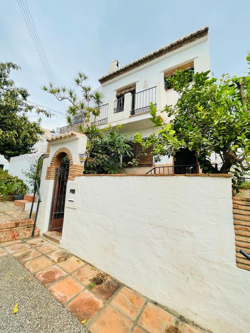for sale semi-detached house Rincón De La Victoria Axarquía 2