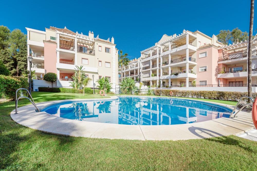  for sale apartment Nueva Andalucía Costa Del Sol Occidental 3