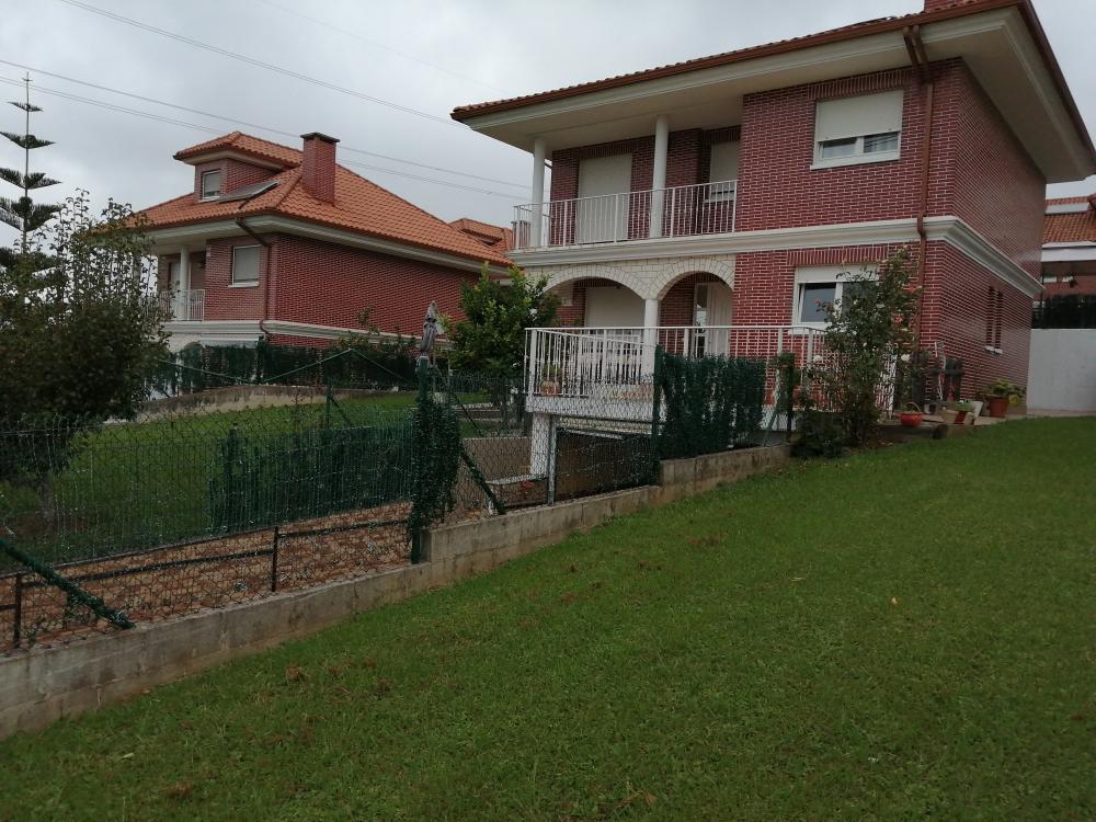 for sale villa Guarnizo Comarca De Santander 2