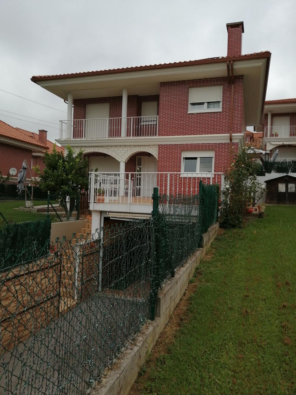  for sale villa Guarnizo Comarca De Santander 1