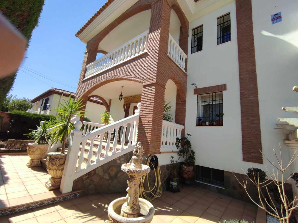  for sale villa Otura Vega De Granada 2