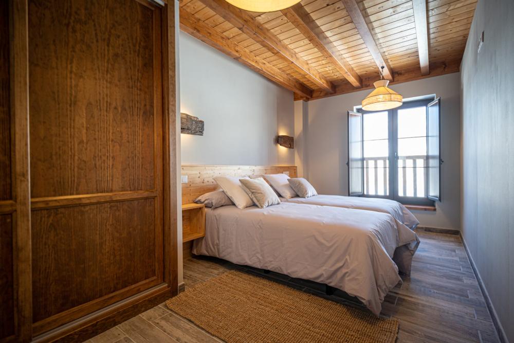  for sale house Sotres Oriente 23