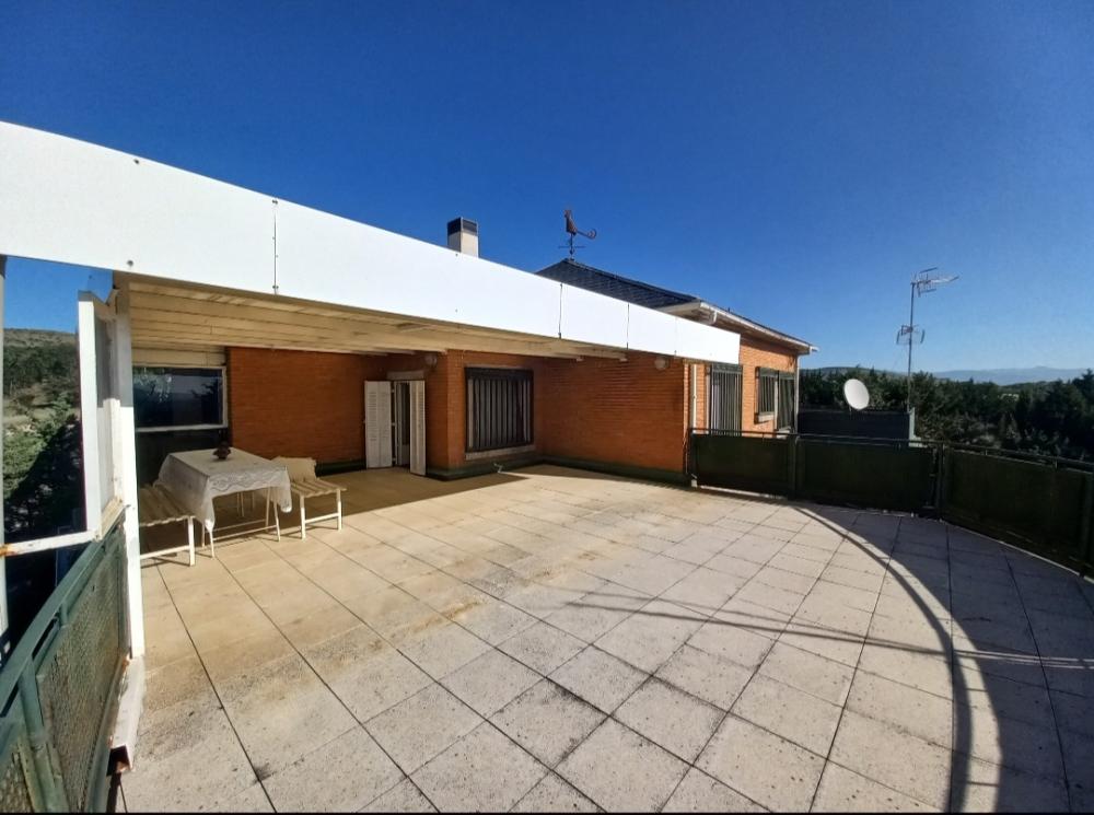  for sale villa Lozoyuela Sierra Norte 43