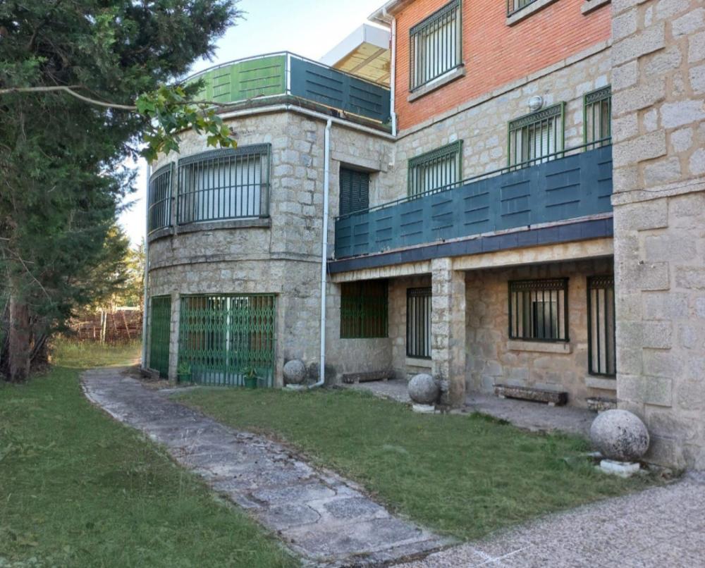  for sale villa Lozoyuela Sierra Norte 8