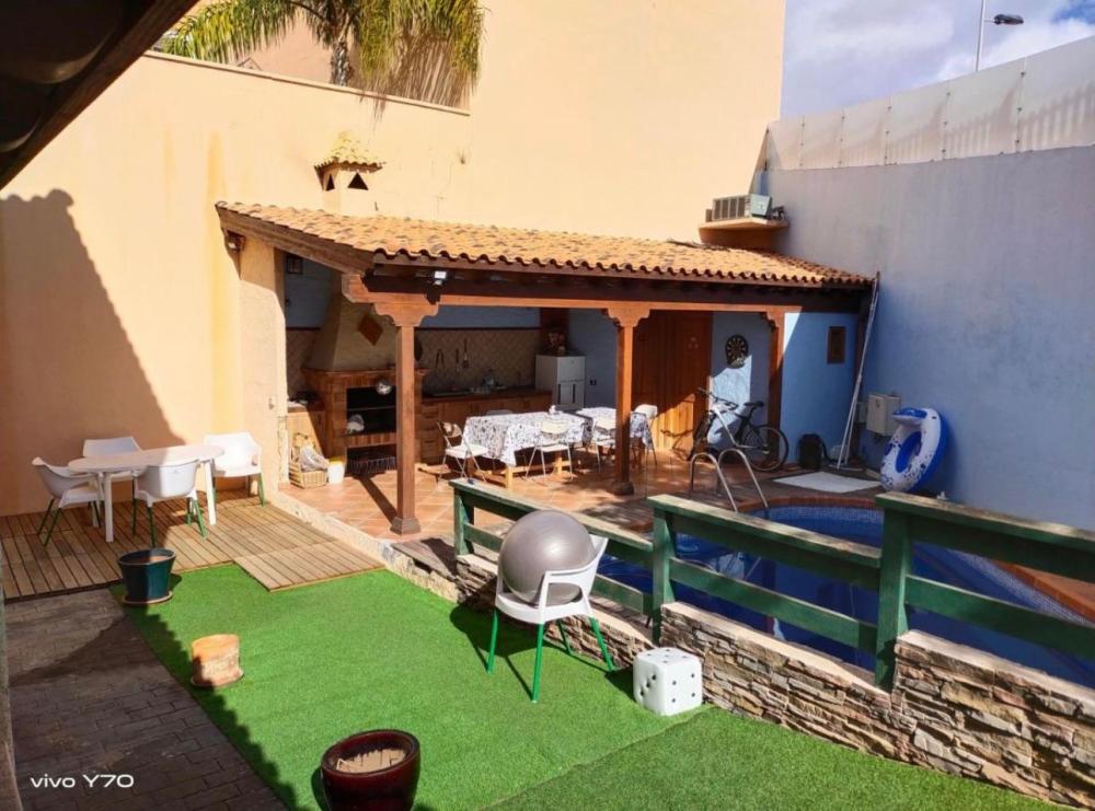  for sale villa Radazul Bajo Zona Metropolitana 12