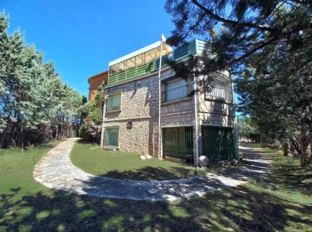 for sale villa Lozoyuela Sierra Norte 3