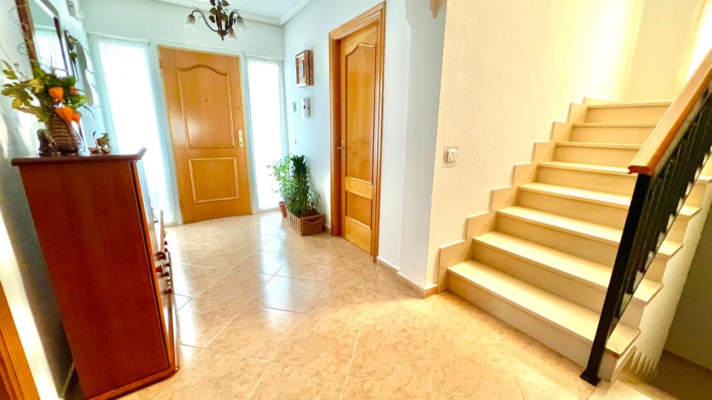  for sale villa Arroyomolinos Sur 3