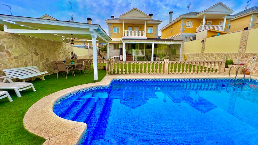  for sale villa Arroyomolinos Sur 23
