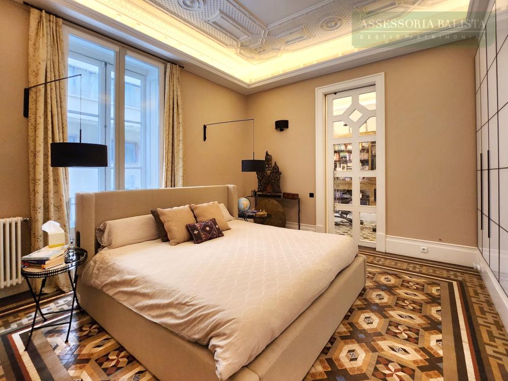  for sale apartment Ciutat Vella-Sant Pere-Santa Caterina-El Born Barcelonès 8