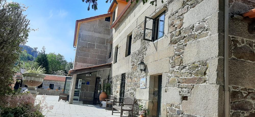  for sale hotel O Valado Morrazo 25