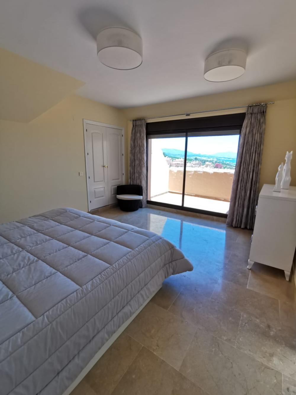  for sale penthouse Manilva Costa Del Sol Occidental 12