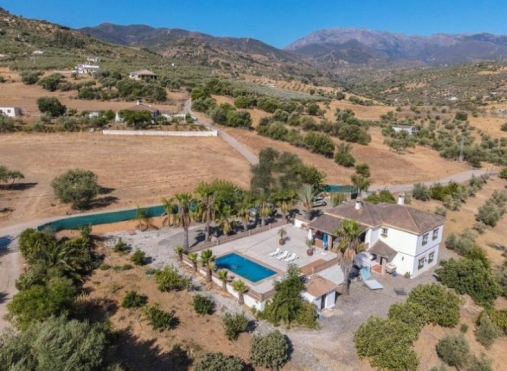  for sale country house Monda Sierra De Las Nieves 54