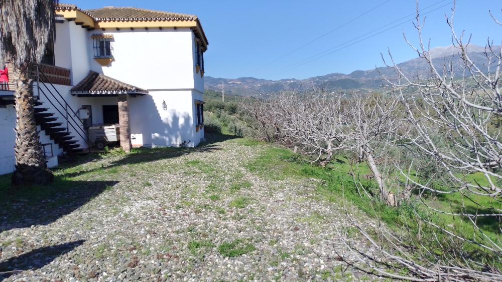  for sale country house Monda Sierra De Las Nieves 29