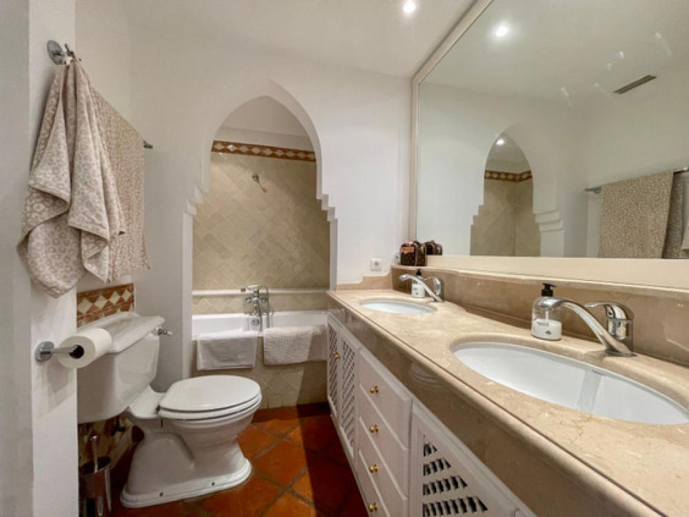  for sale semi-detached house Calahonda Costa Del Sol Occidental 27