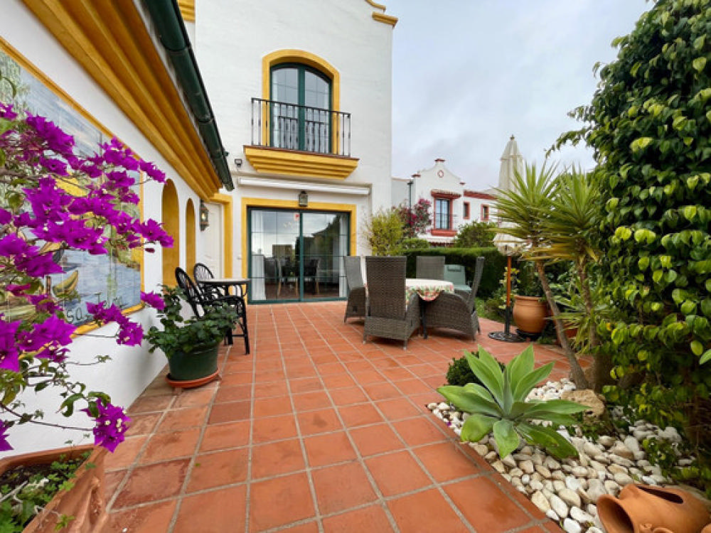  for sale semi-detached house Calahonda Costa Del Sol Occidental 39