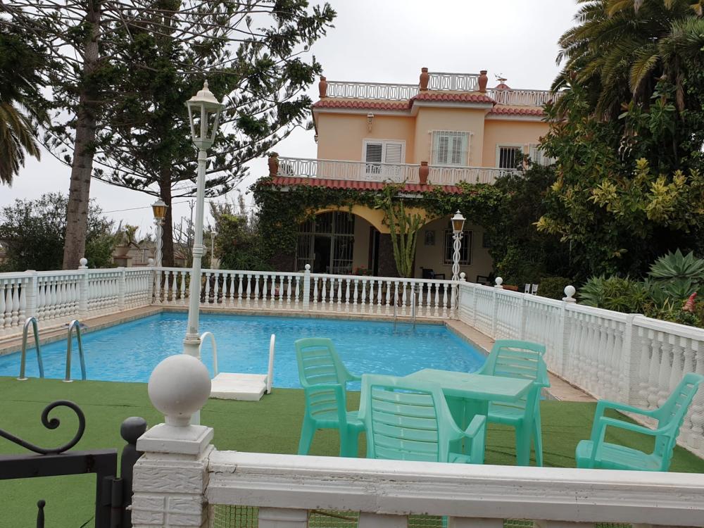  for sale villa Cambalud Área Norte 1