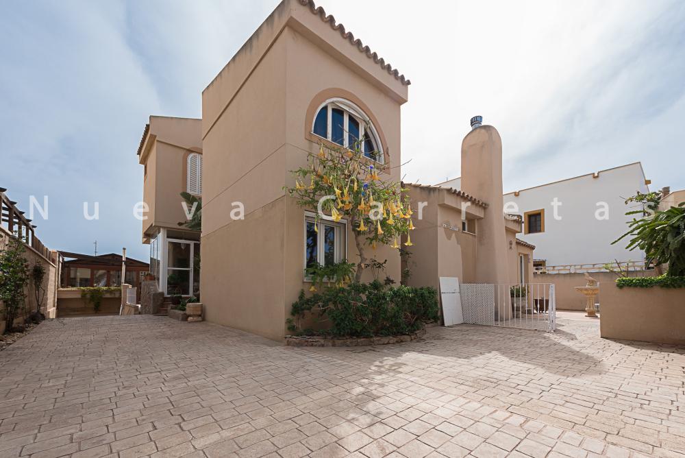  for sale villa Ciudad Jardín-Zapillo-Cortijo Grande-Nueva Almería-Tagarete Comarca Metropolitana De Almería 2