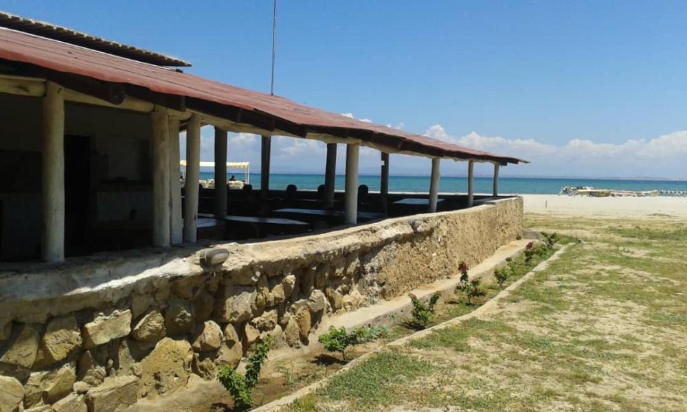  for sale commercial premise Albeos Paradanta 1