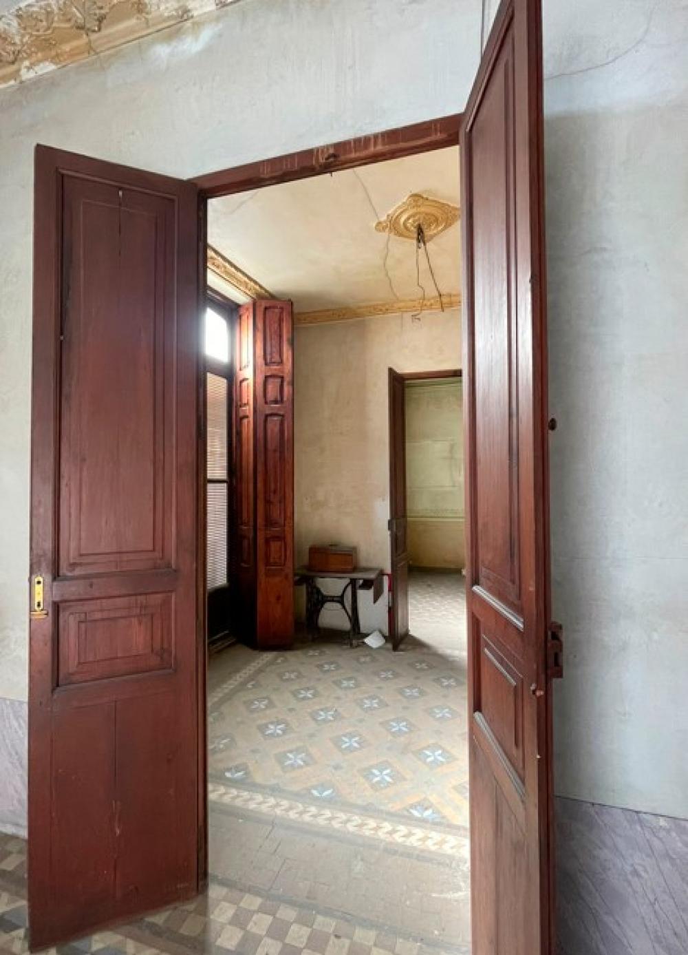  for sale building Valencia Valencia 9