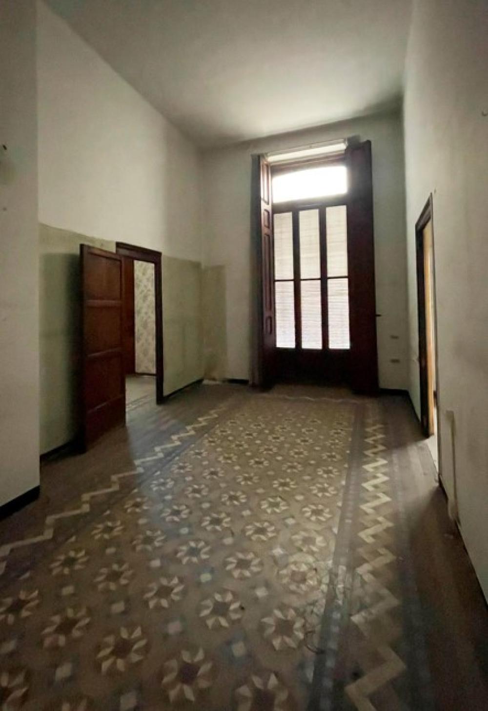  for sale building Valencia Valencia 11