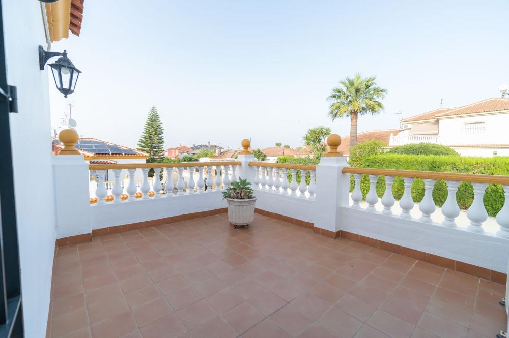  for sale semi-detached house Gines Metropolitana De Sevilla 13