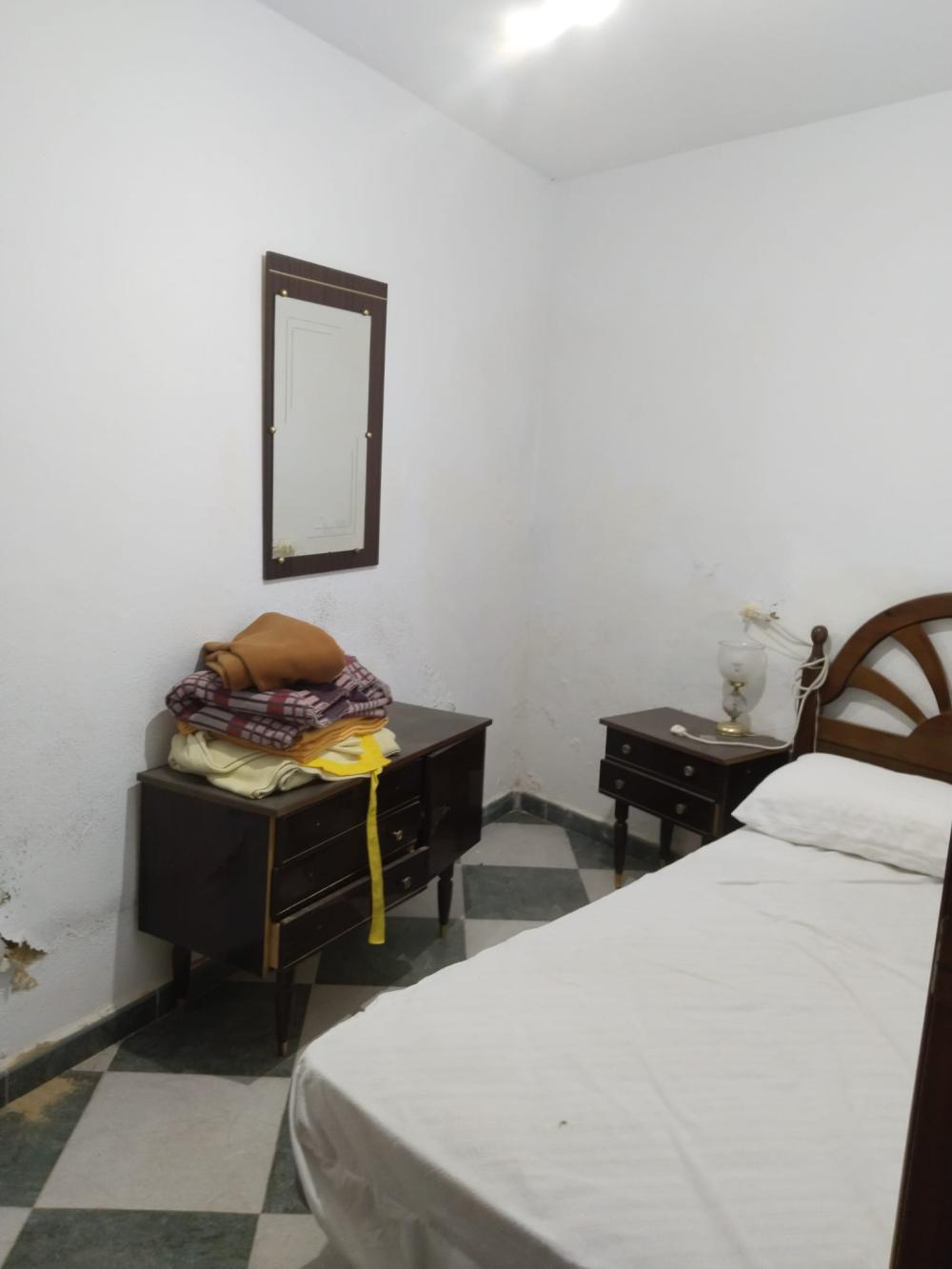  for sale house Guadalcanal Sierra Norte 35