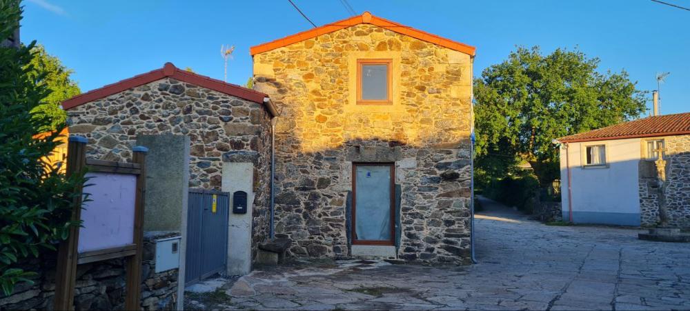  for sale house O Leboreiro Tierra De Mellid 4