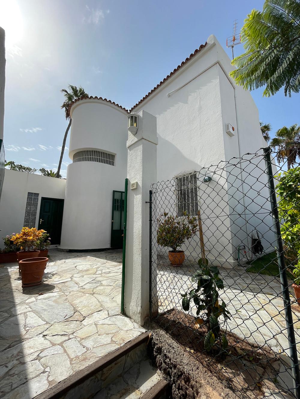  for sale villa San Eugenio Zona Sur 3