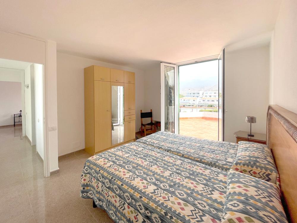  for sale semi-detached house San Eugenio Zona Sur 22