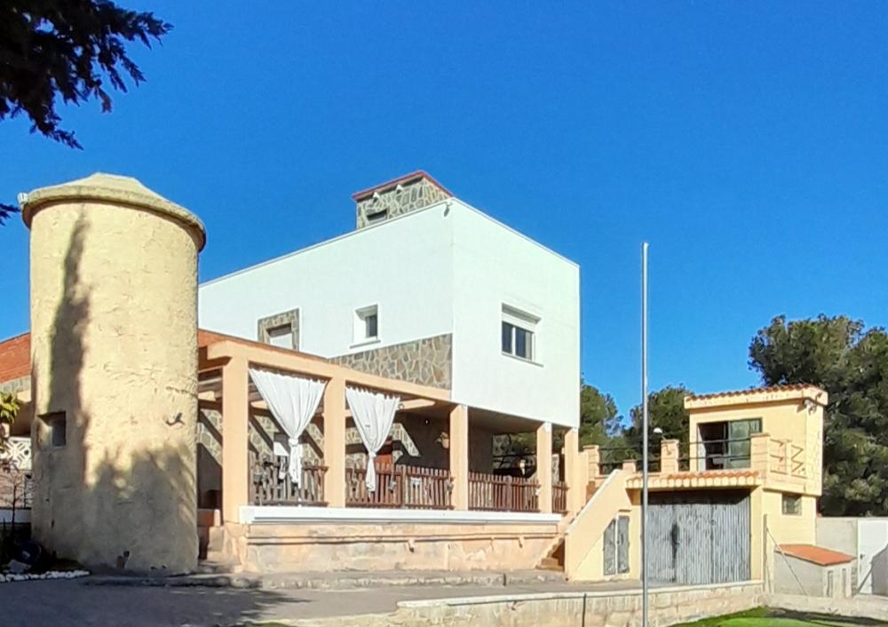  for sale villa Mas Mateu Baix Penedès 34