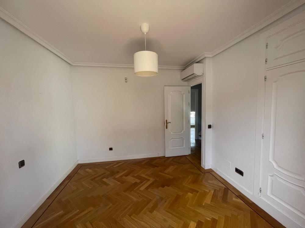  for sale villa Chamartín-Hispanoamérica Madrid Capital 13