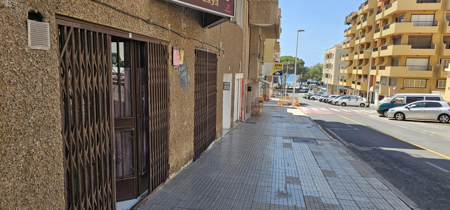  for sale commercial premise El Medano Zona Sur 2