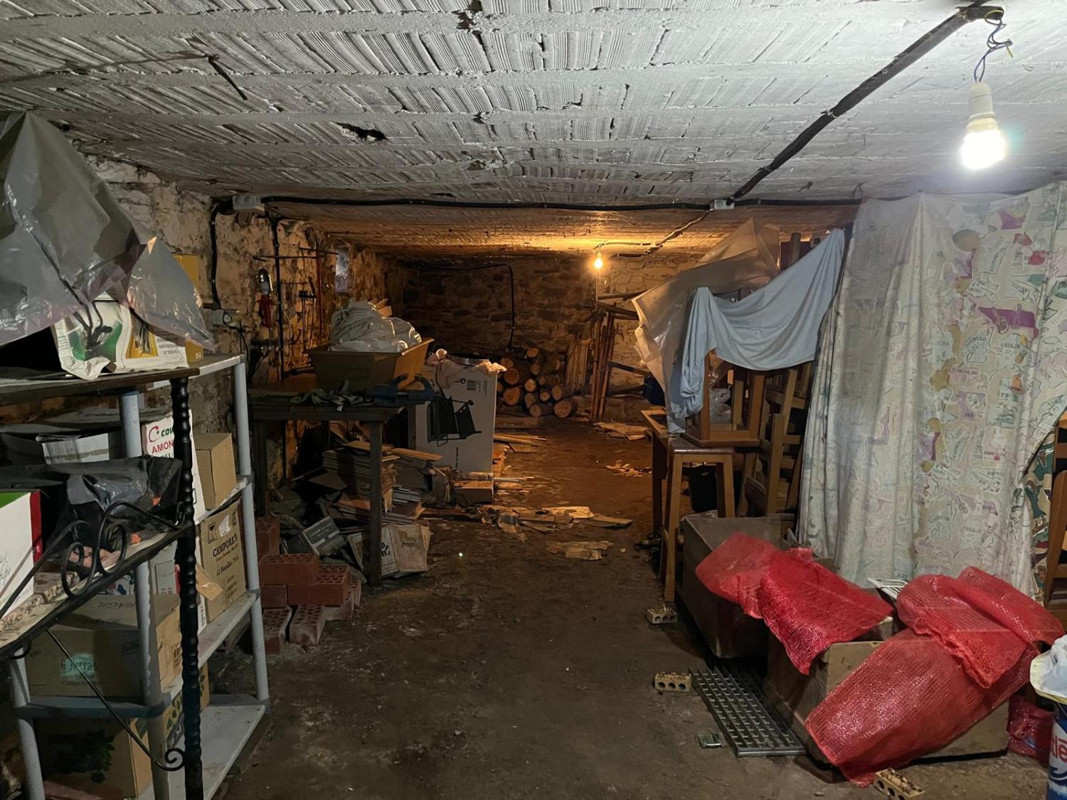  for sale house Albares De La Ribera Bierzo (El) 23