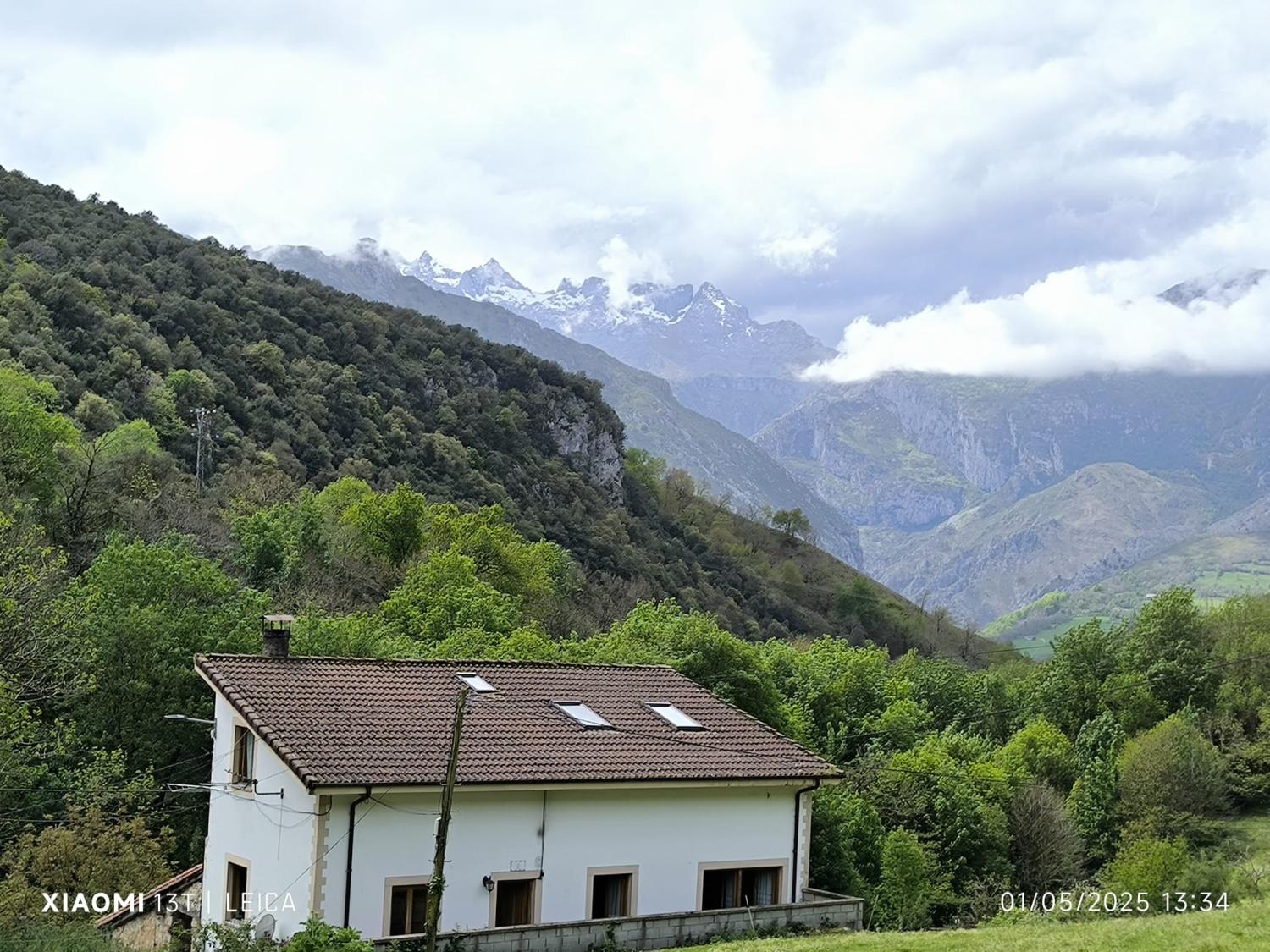  for sale terraced house Arangas Oriente 1