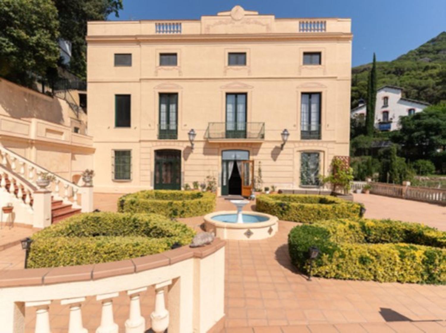  for sale manor house Nucli Antic Maresme 3