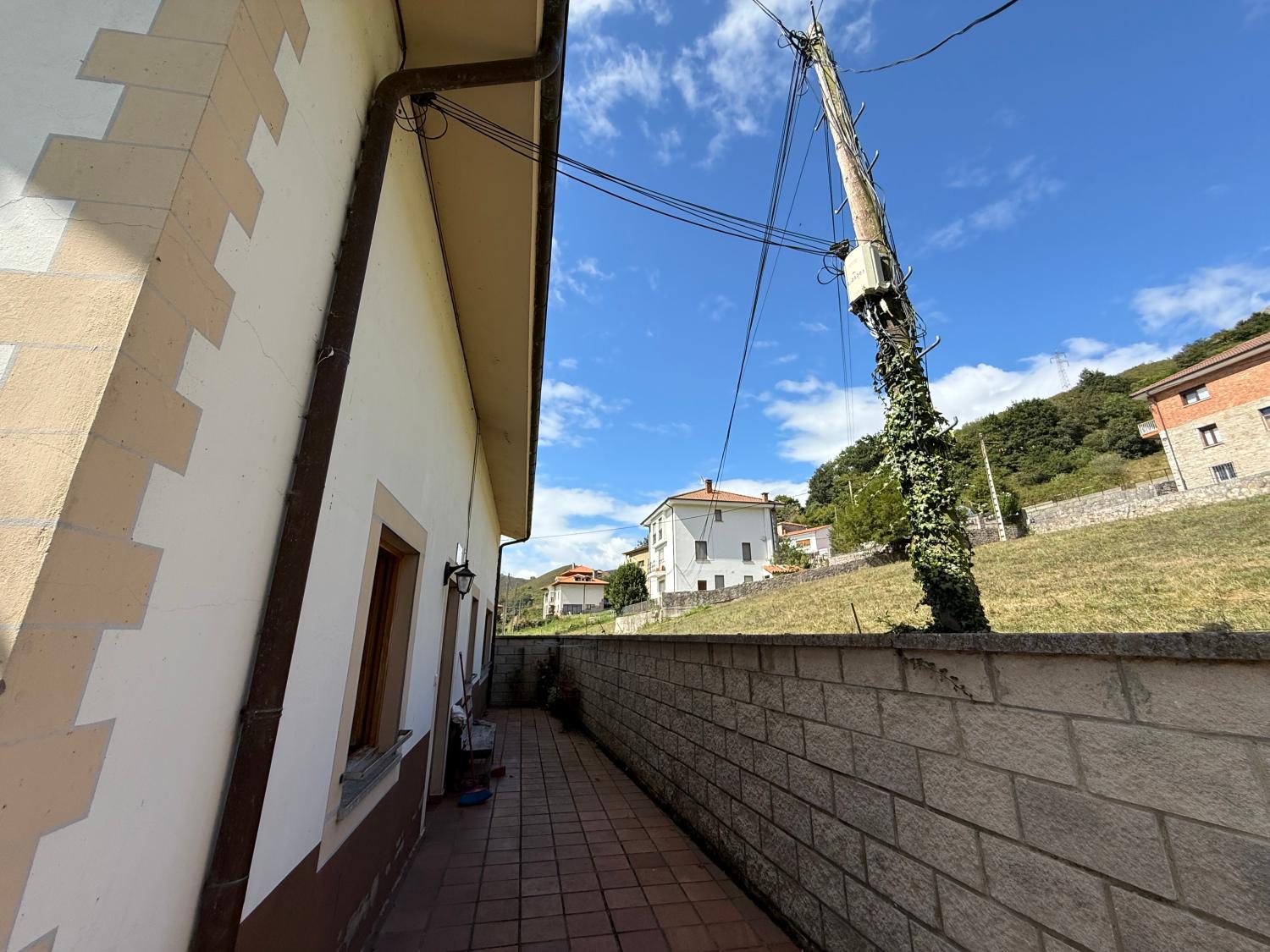  for sale terraced house Arangas Oriente 17