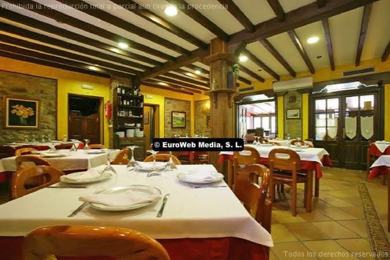  for sale hotel Orle Nalón 3