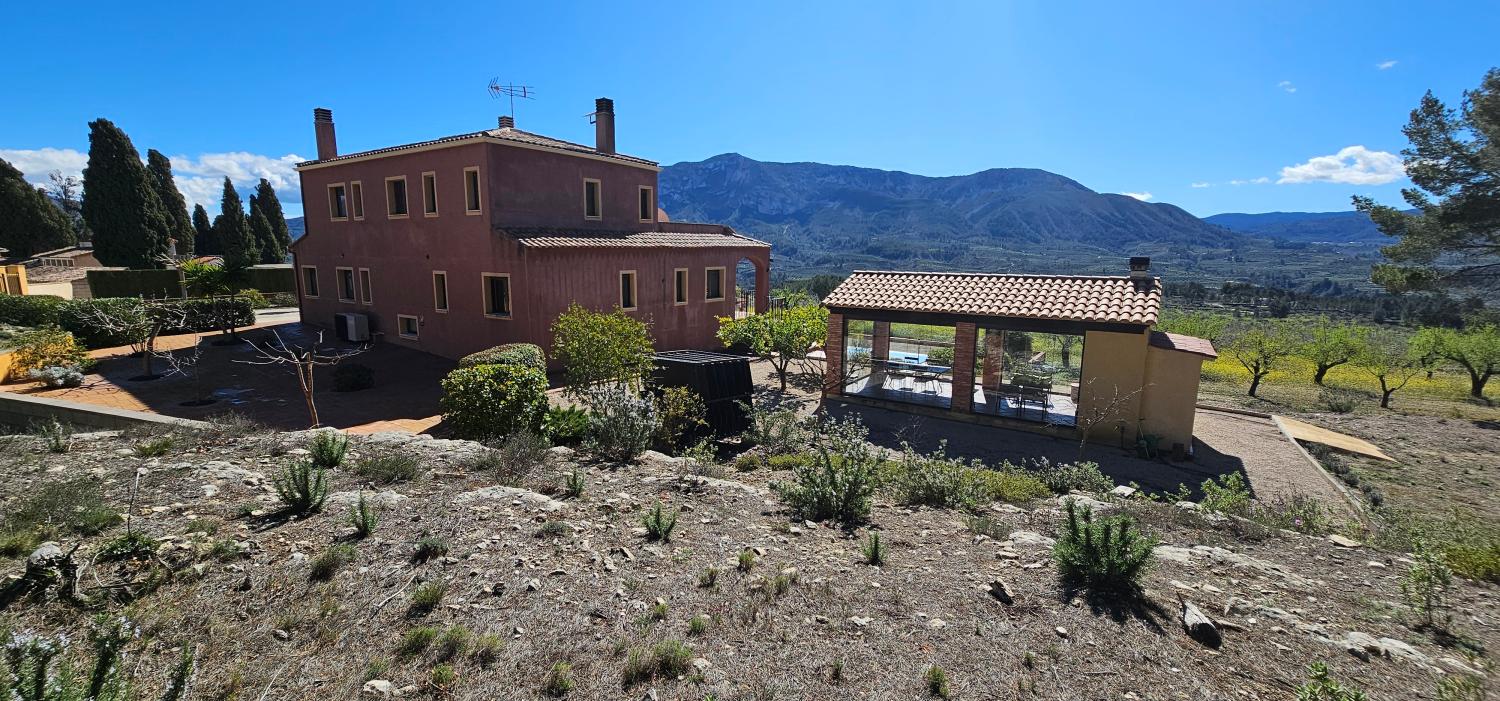  for sale villa Balones Comtat 9