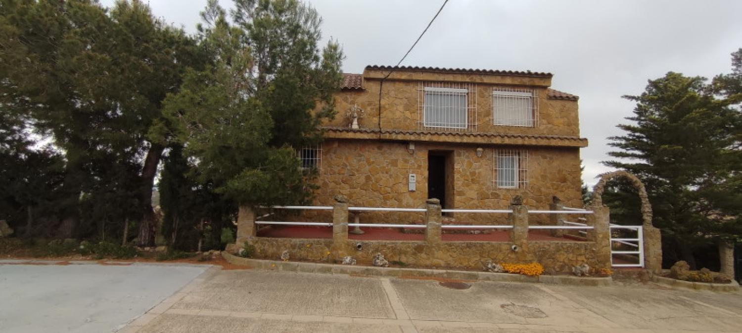  for sale house La Higuera Monte Ibérico Almansa 3